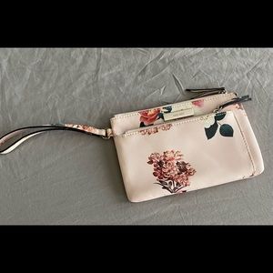 Nine West floral wristlet